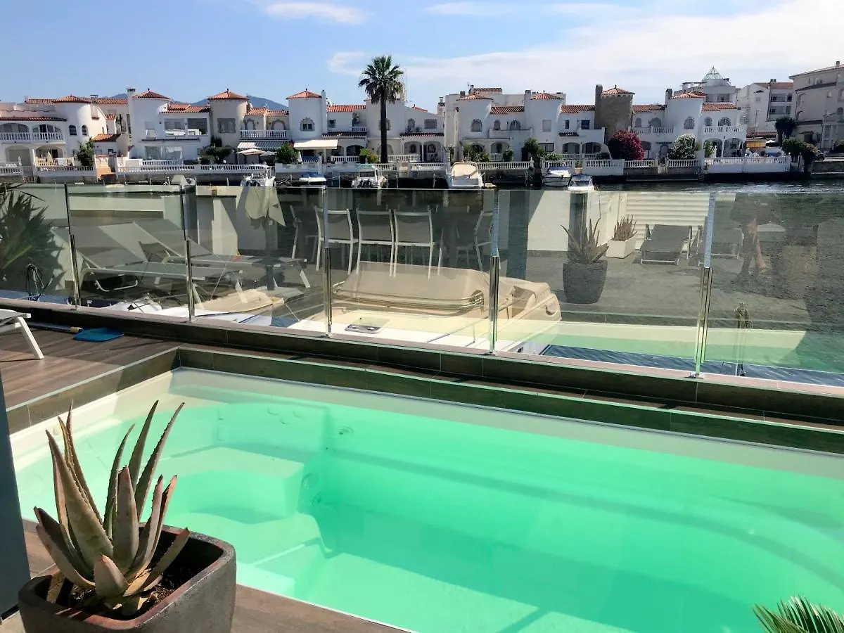 Empurialola - Casa Con Piscina Y Vistas Al Lago En Empuriabrava-138 Villa Spanien